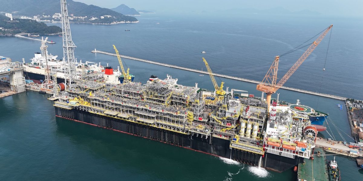 Petrobras antecipa início da produção da plataforma P-79 e amplia oferta de petróleo e gás