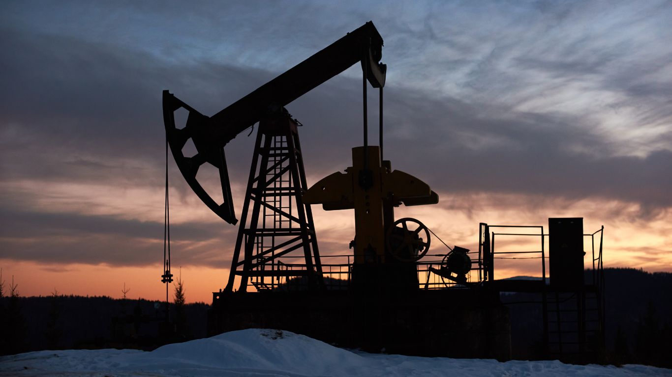 STF analisa redistribuição de royalties do petróleo