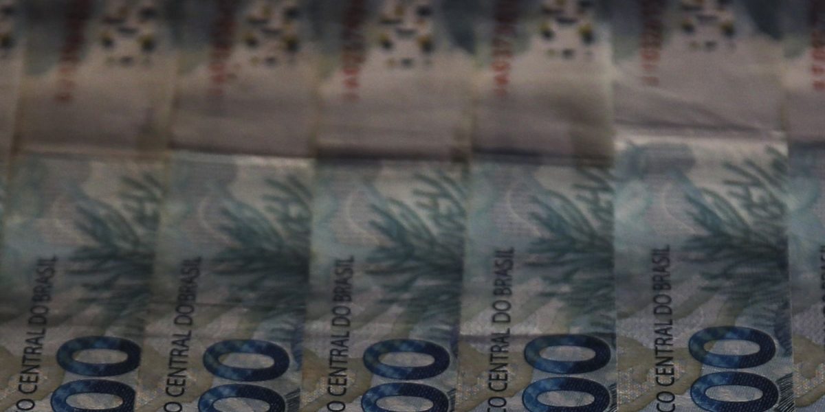 Dívida pública do Brasil ultrapassa R$ 9 trilhões com alta da Selic