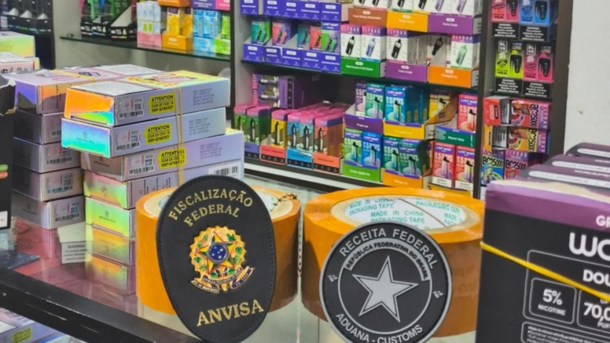 Anvisa e Receita apreendem 25 mil cigarros eletrônicos em operação