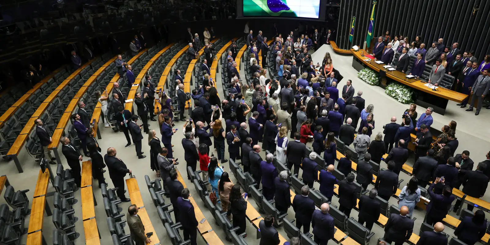 Só 7 de 21 partidos respondem ao STF sobre controle de emendas parlamentares