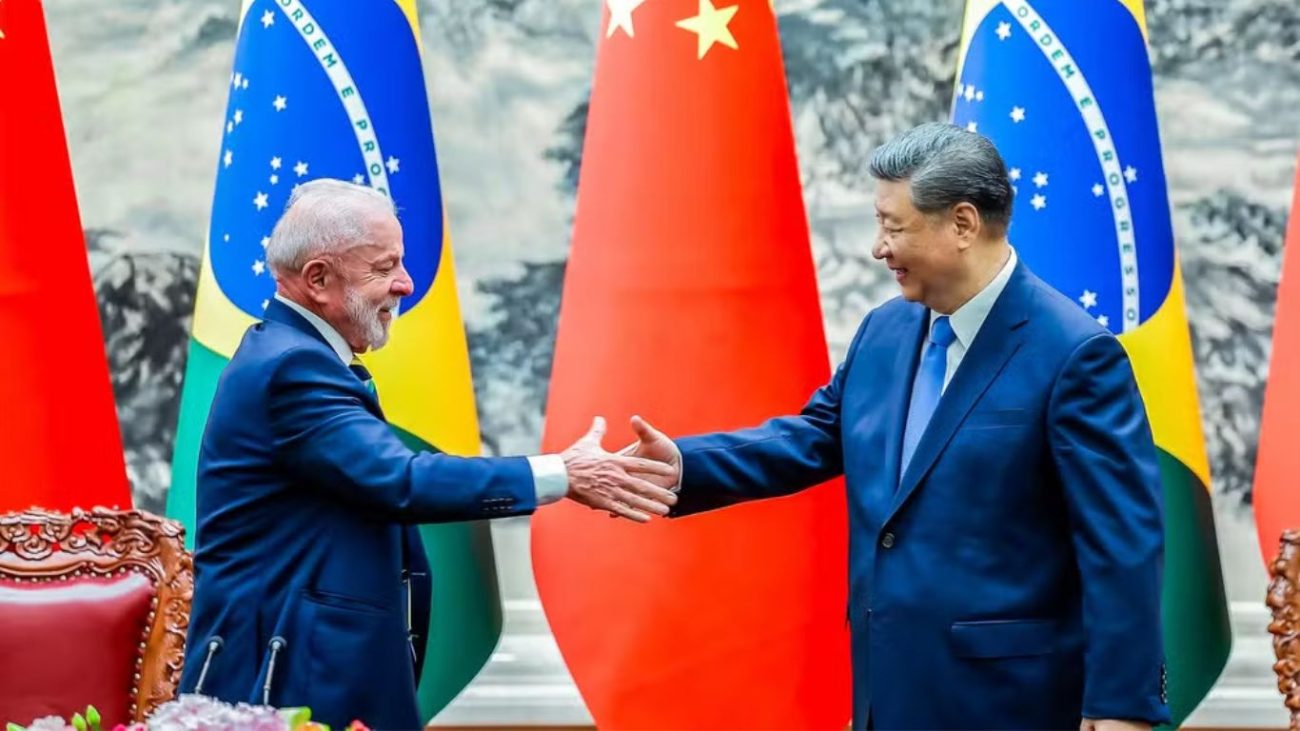 China apoia Brasil contra interferência externa, diz Xi Jinping a Lula