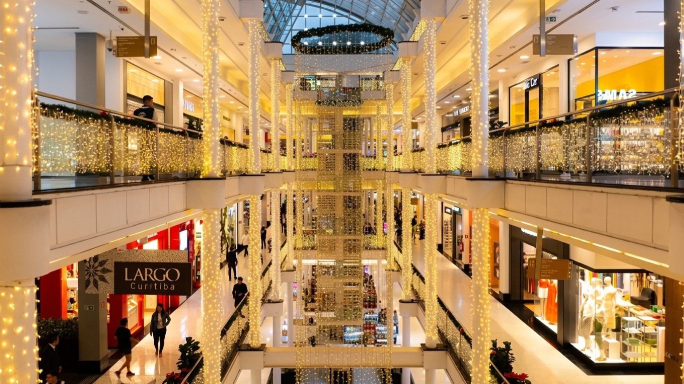 Madrona, Mattos Filho e Ogawa assessoram venda de fatia do Shopping Curitiba